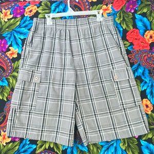 MEN'S C & S SPORTS CARGO SHORTS ELASTIC WAIST SHORTS MENS SIZE LARGE PLAID